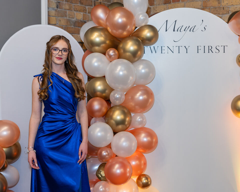Maya’s 21st Birthday Photographer Auckland | Horse & Trap